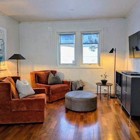 Hus Med Egen Strandlinje Tromso Bagian luar foto